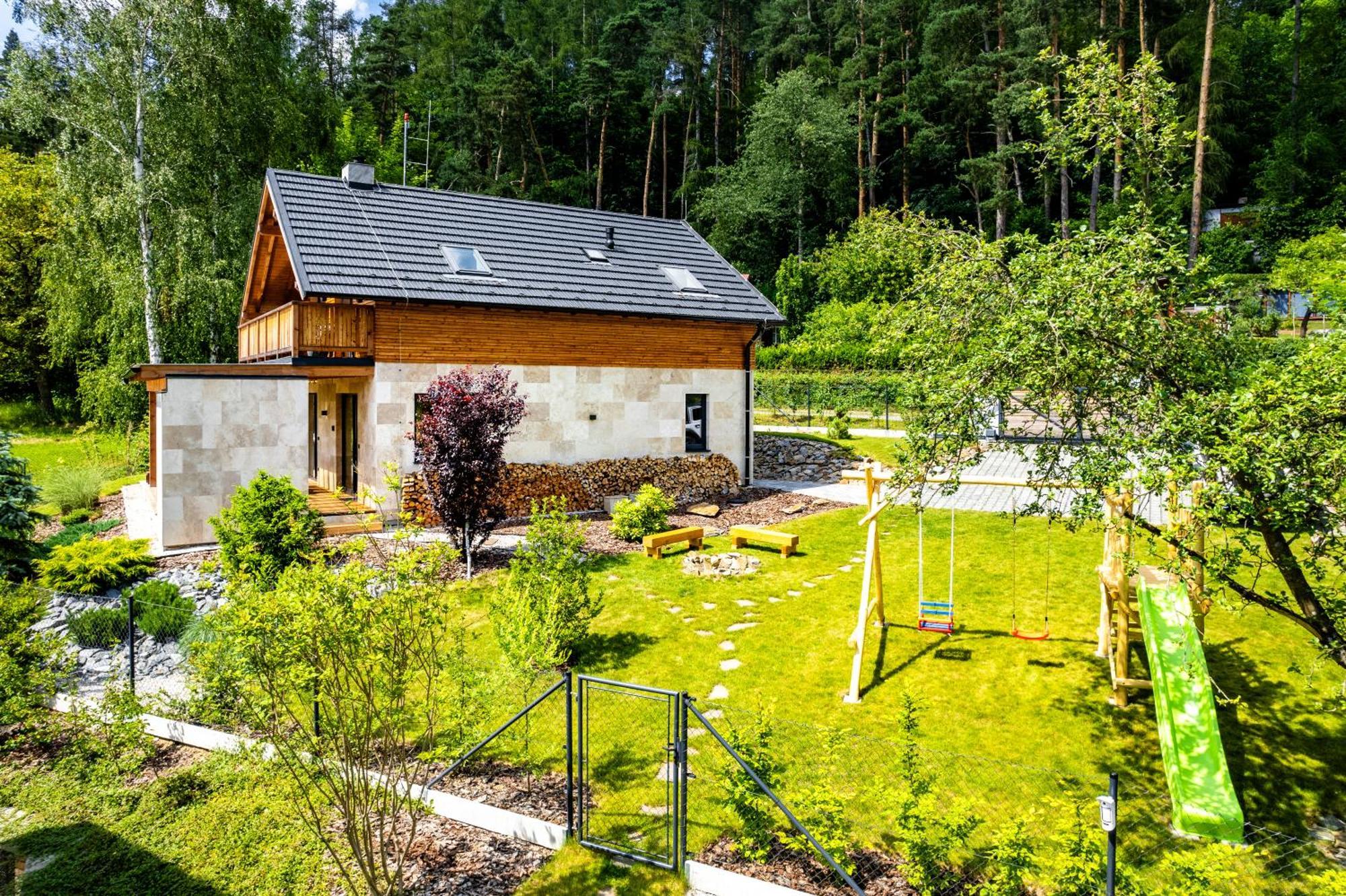 Kloucka Villa *